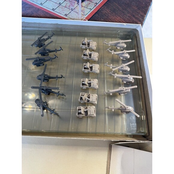 Vintage 1976 Chopper Strike Board Game – Milton Bradley 100% COMPLETE Orig Box - Picture 5 of 16